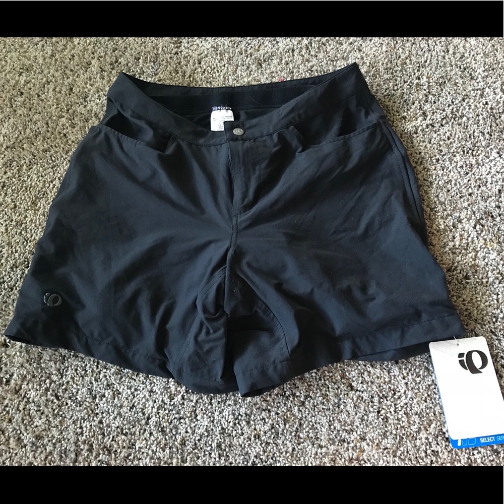 NWT- Pearl izumi - women’s select versa short